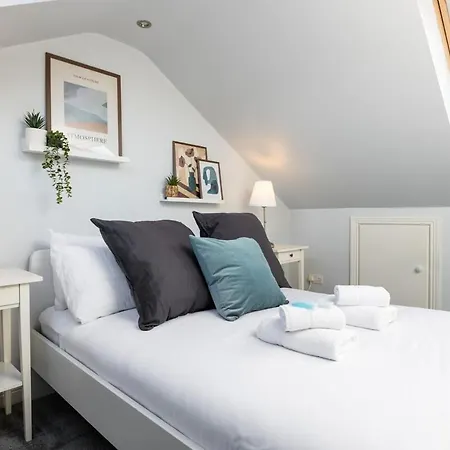 Chic 3-bed House Near 3arena & Bord Gais Theatre アパート ダブリン