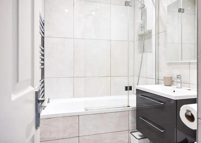 Chic 3-bed House Near 3arena & Bord Gais Theatre Appartement *